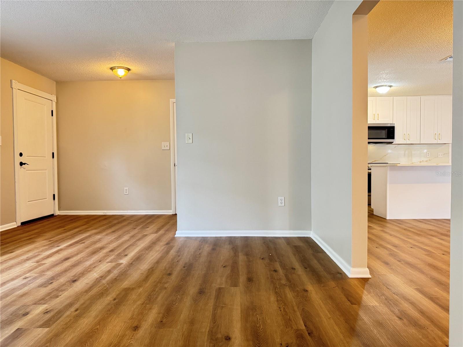 LAKE PARKER ESTATES - Residential Lease