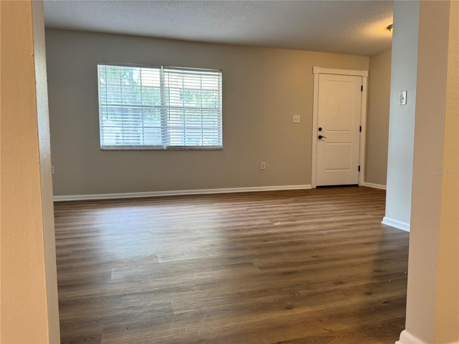 LAKE PARKER ESTATES - Residential Lease