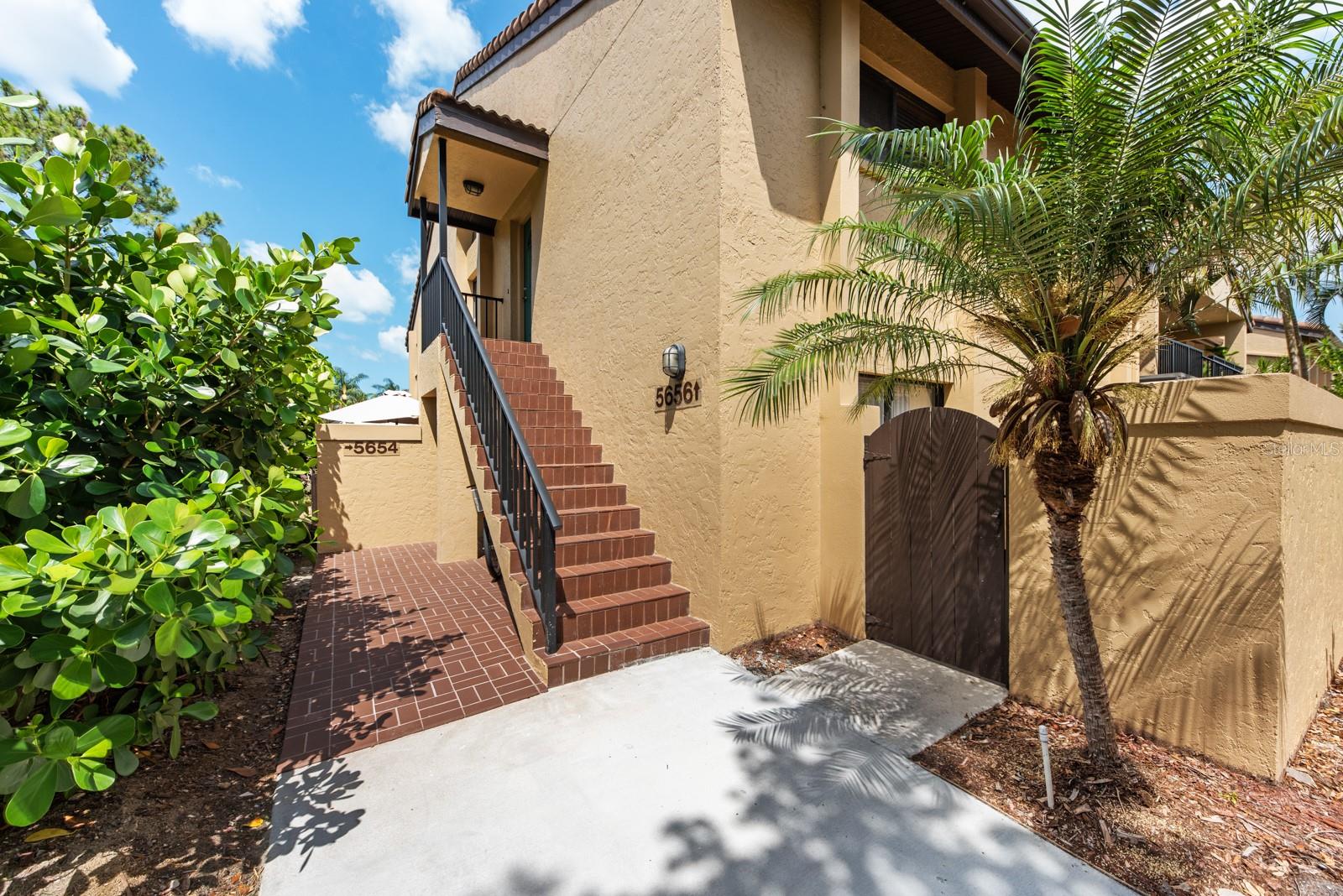 ASHTON LAKES 03 - Residential Lease