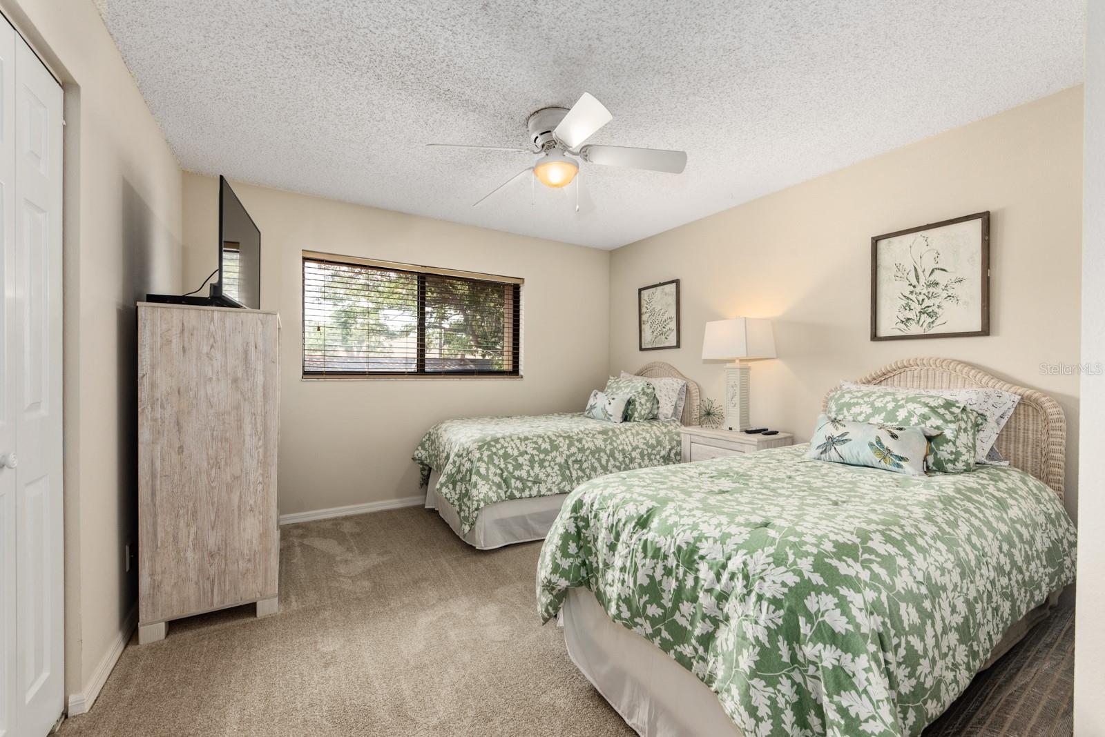ASHTON LAKES 03 - Residential Lease