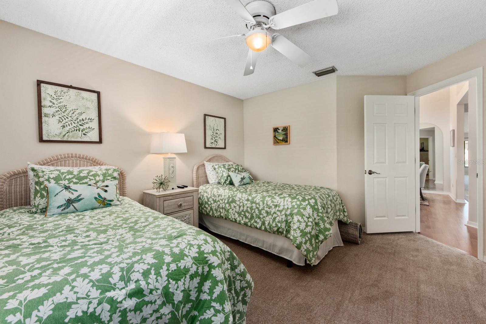 ASHTON LAKES 03 - Residential Lease