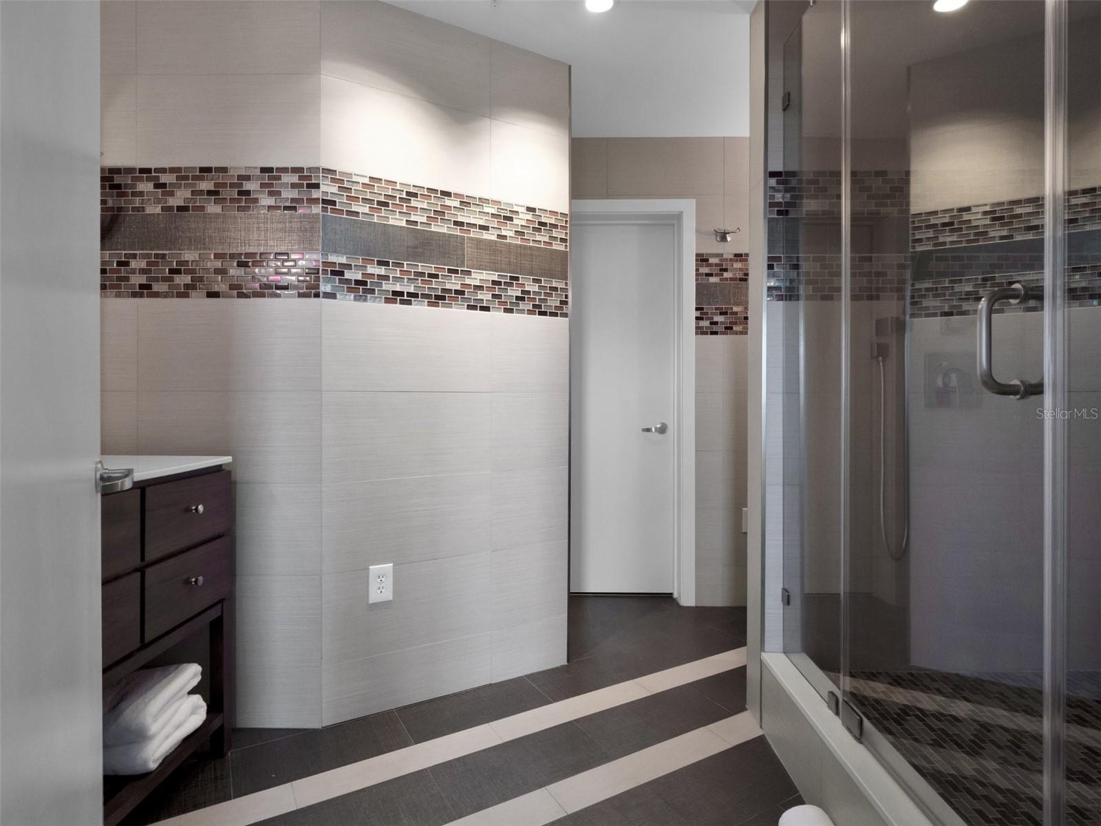 JACKSON - Residential Lease