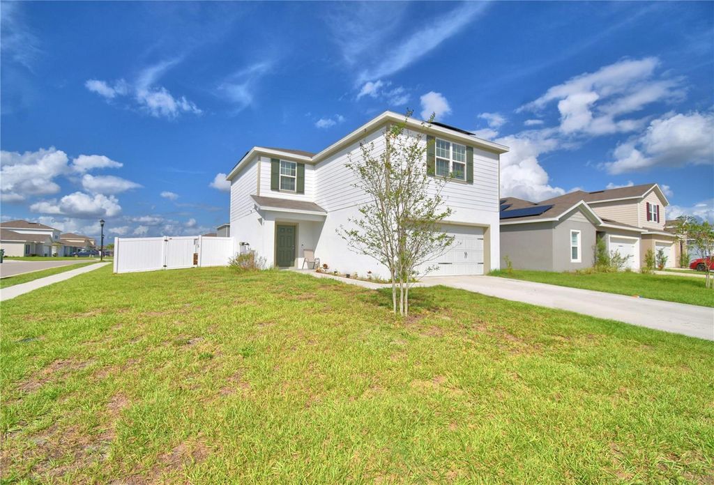 Photo of 1533 Majestic Lane, Winter Haven, FL 33880 (MLS # L4960031)