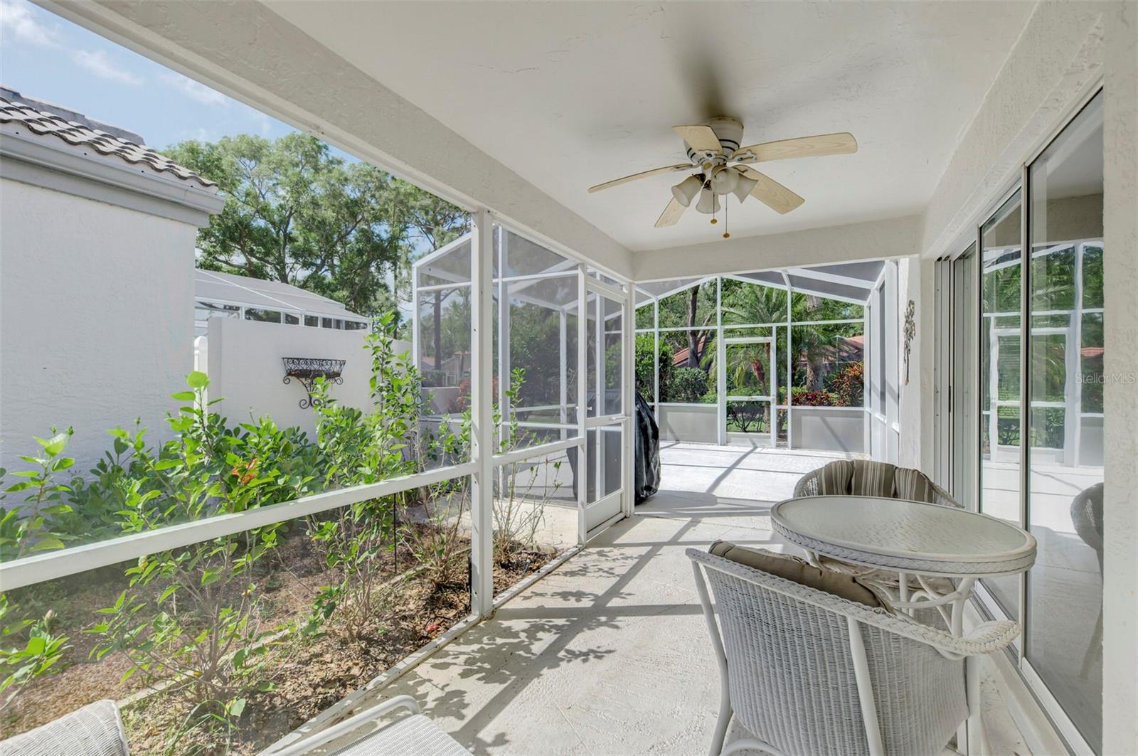 LONG COMMON - Residential