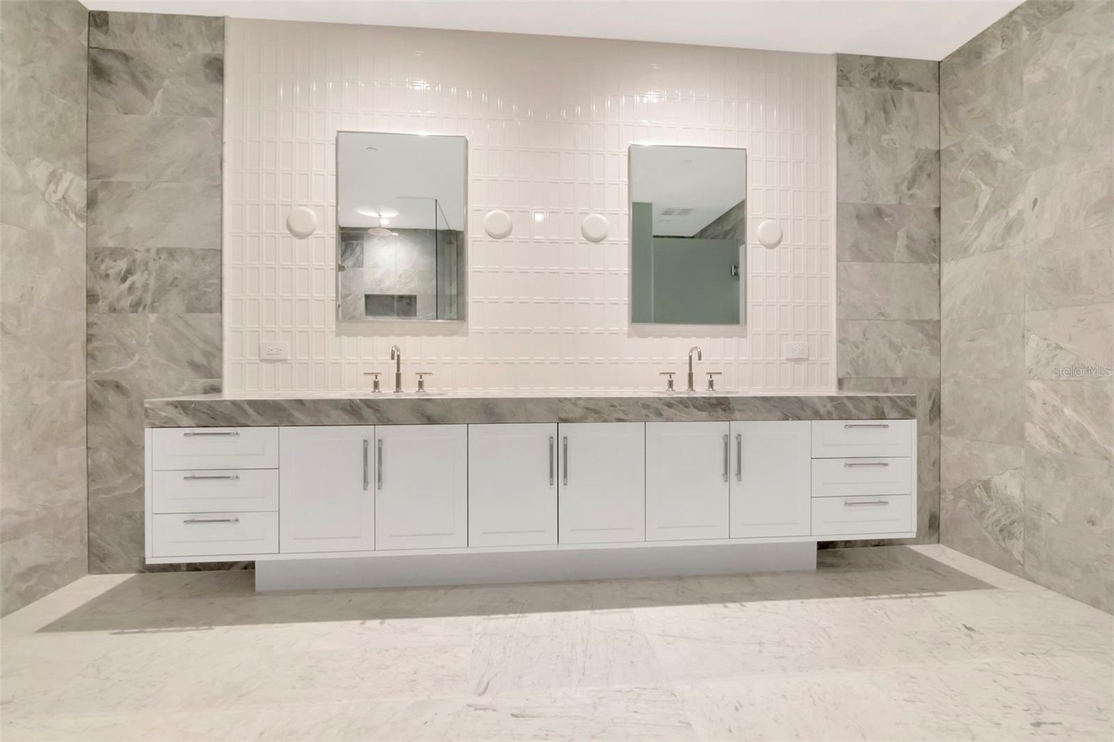 BAYSHORE YSABELLA CONDOMINIUM - Residential