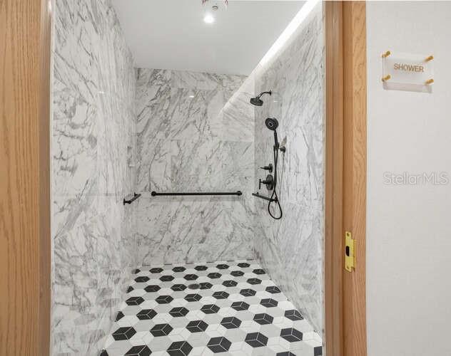 BAYSHORE YSABELLA CONDOMINIUM - Residential