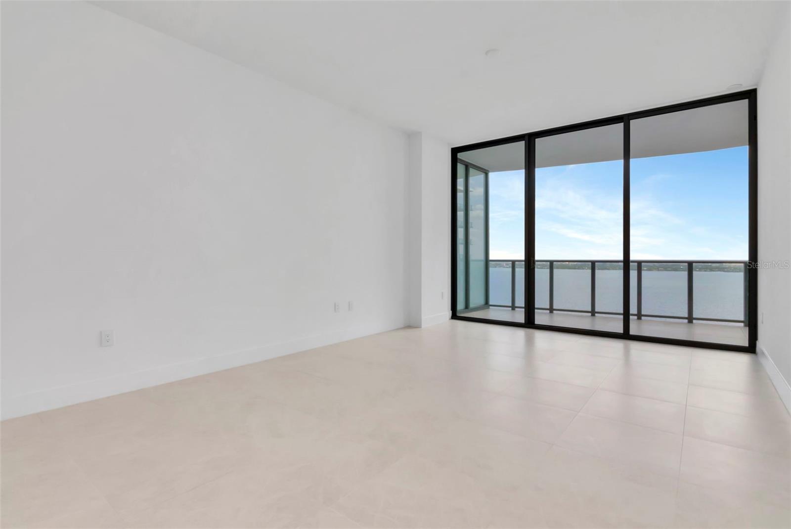 BAYSHORE YSABELLA CONDOMINIUM - Residential