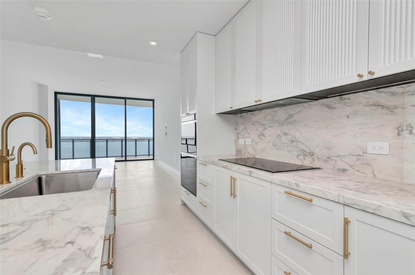 BAYSHORE YSABELLA CONDOMINIUM - Residential