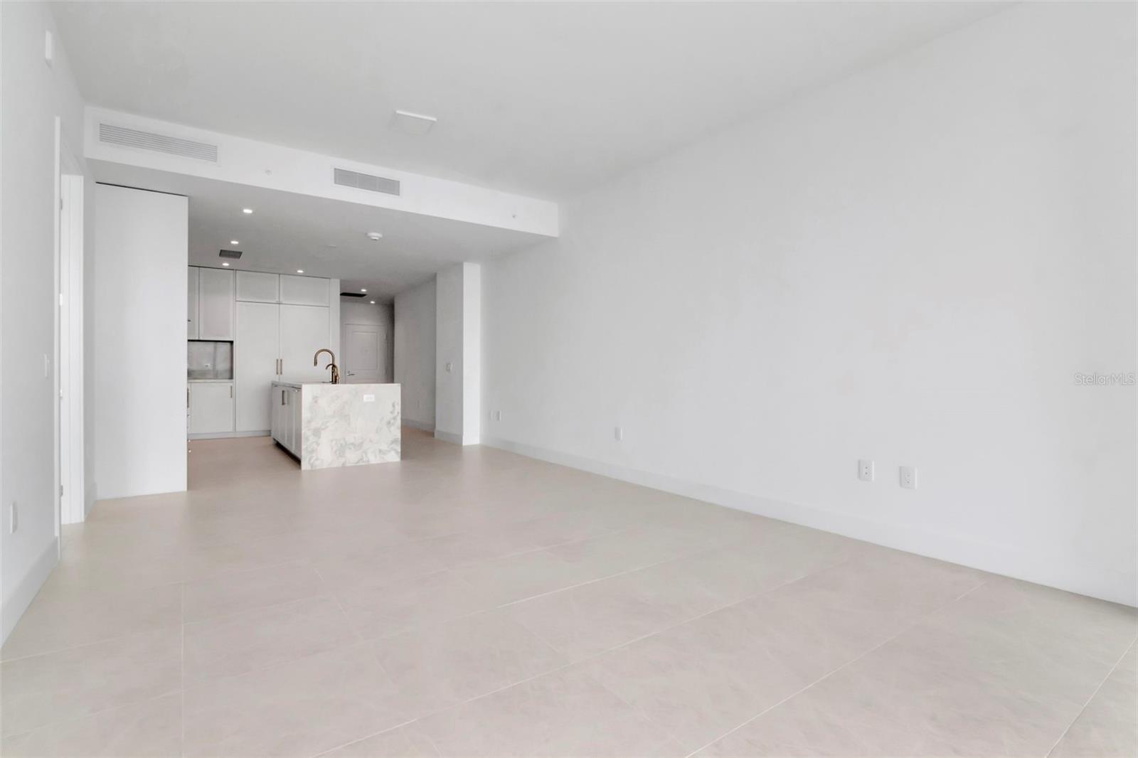 BAYSHORE YSABELLA CONDOMINIUM - Residential