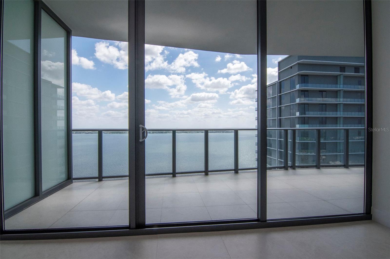 BAYSHORE YSABELLA CONDOMINIUM - Residential