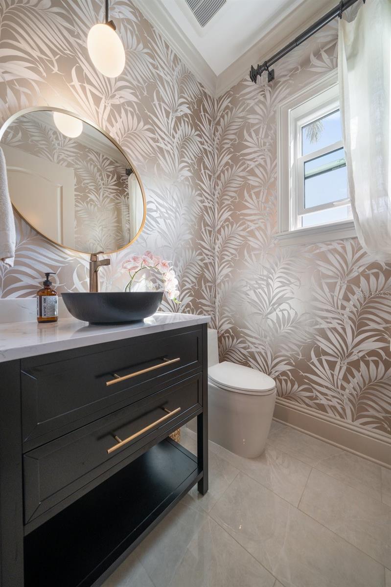 DAVIS ISLANDS - Residential