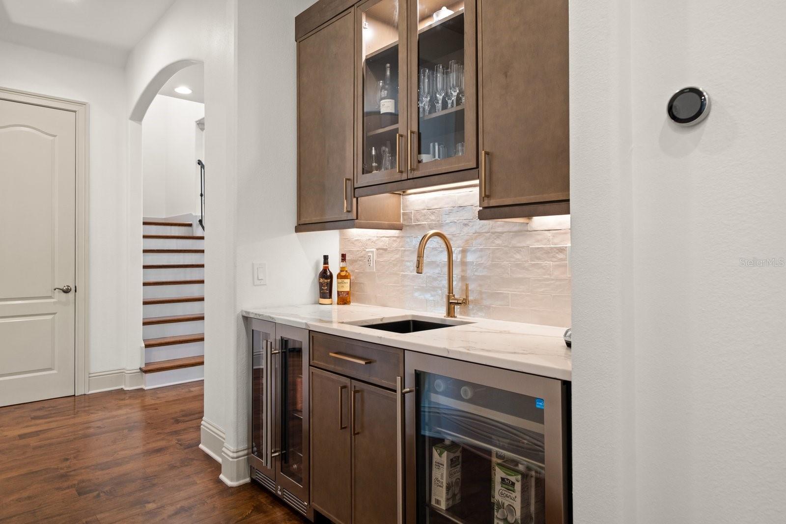 DAVIS ISLANDS - Residential