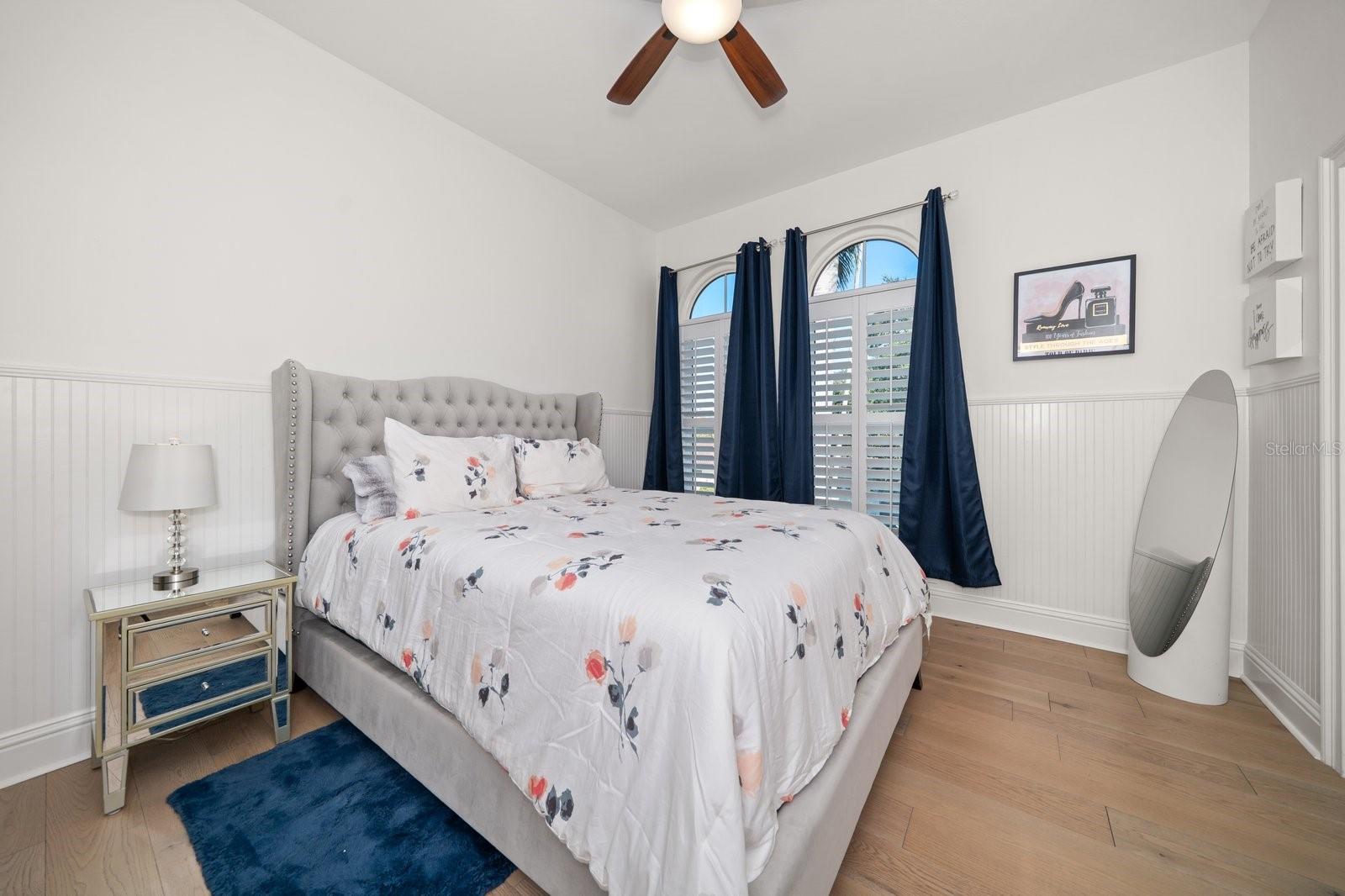 DAVIS ISLANDS - Residential