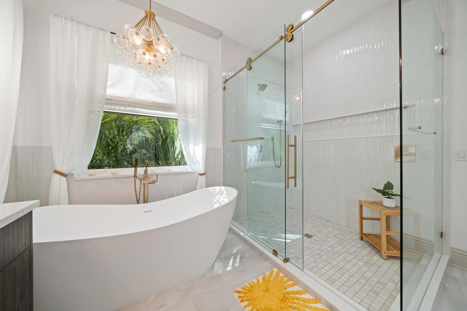 DAVIS ISLANDS - Residential