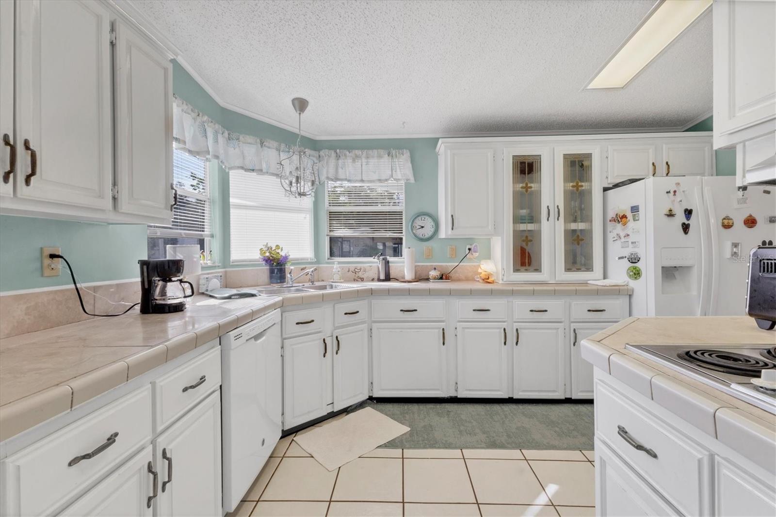 SHADOW BROOK MOBILE HOME - Residential