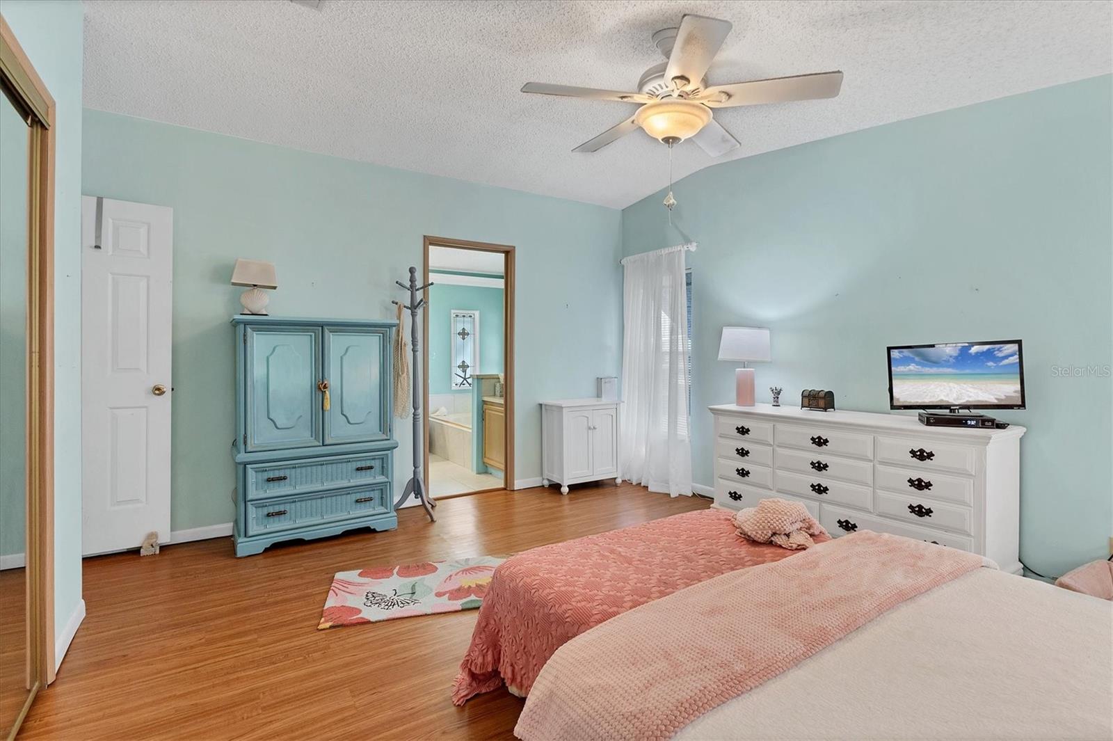 SHADOW BROOK MOBILE HOME - Residential