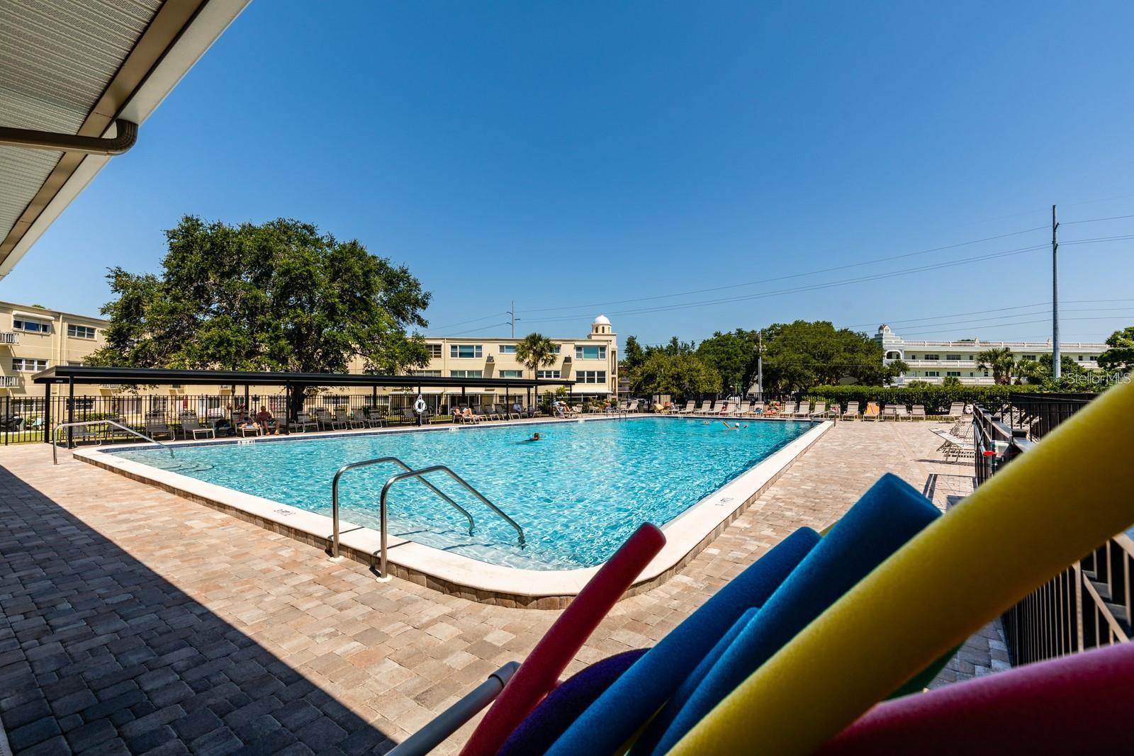 ON TOP OF THE WORLD - Residential