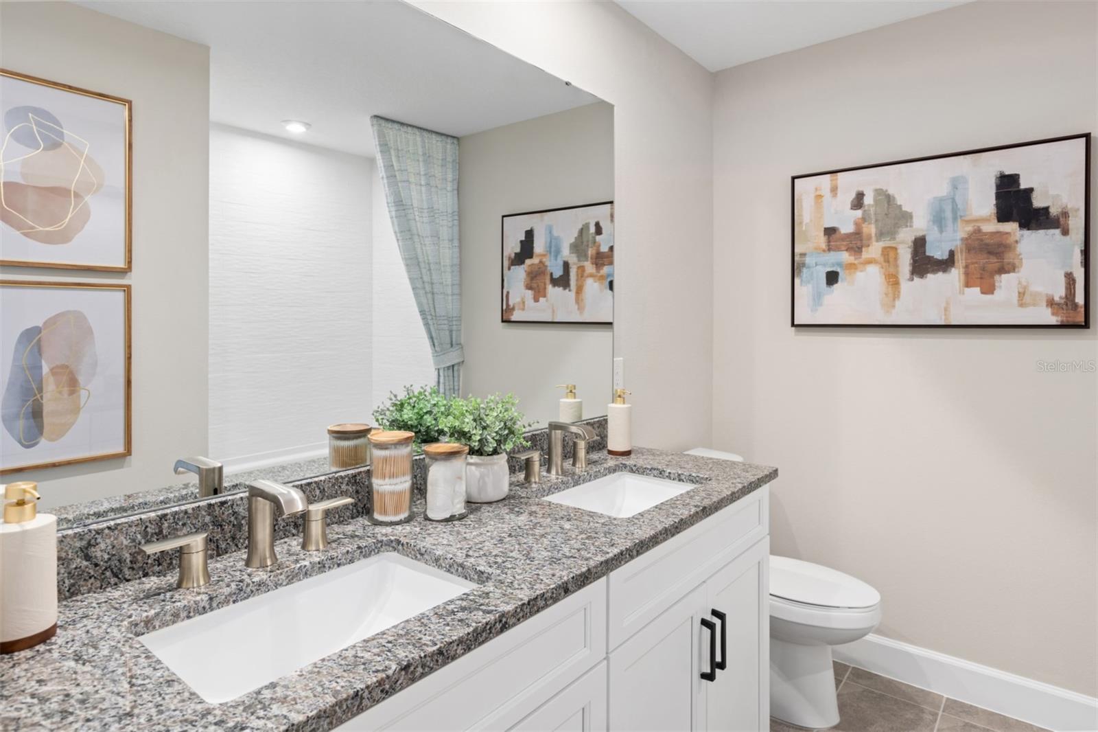 HICKORY GROVE - Residential