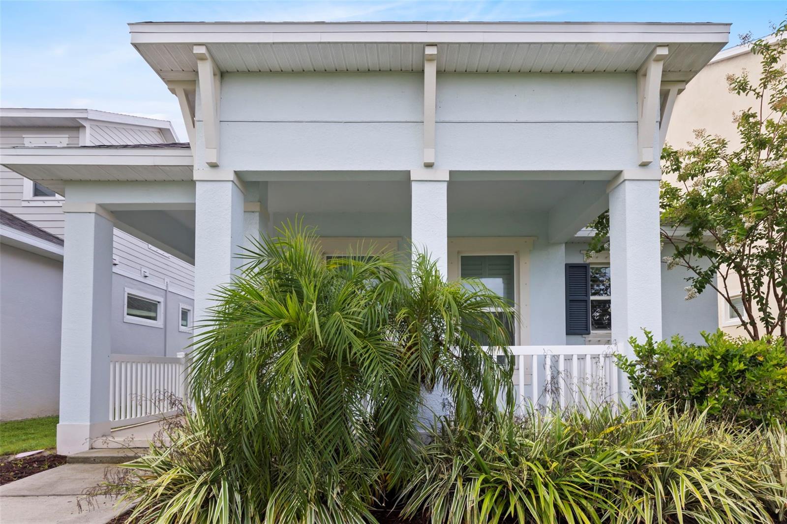 811 WINTERSIDE DRIVE