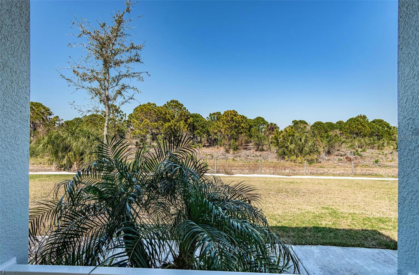 811 WINTERSIDE DRIVE