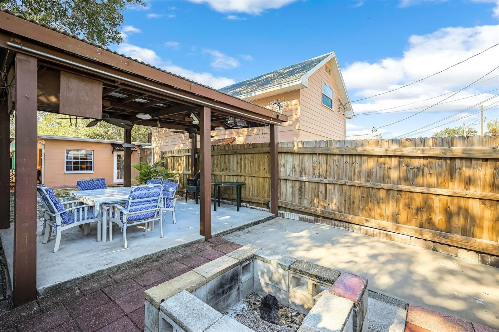 PASADENA TERRACE - Residential