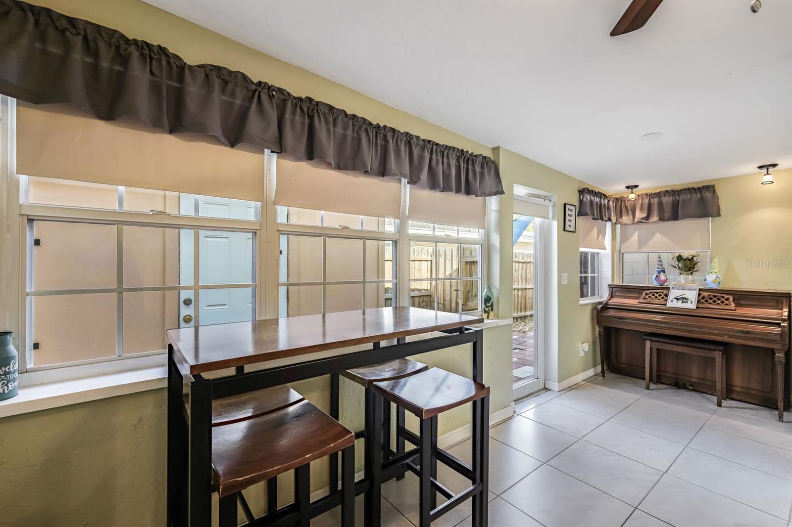 PASADENA TERRACE - Residential