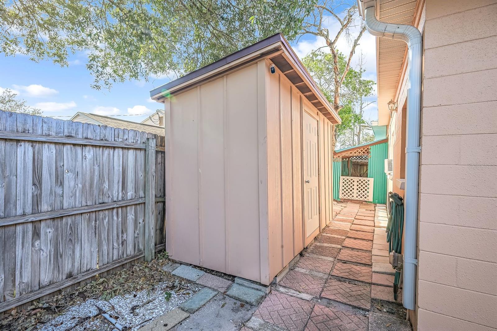 PASADENA TERRACE - Residential