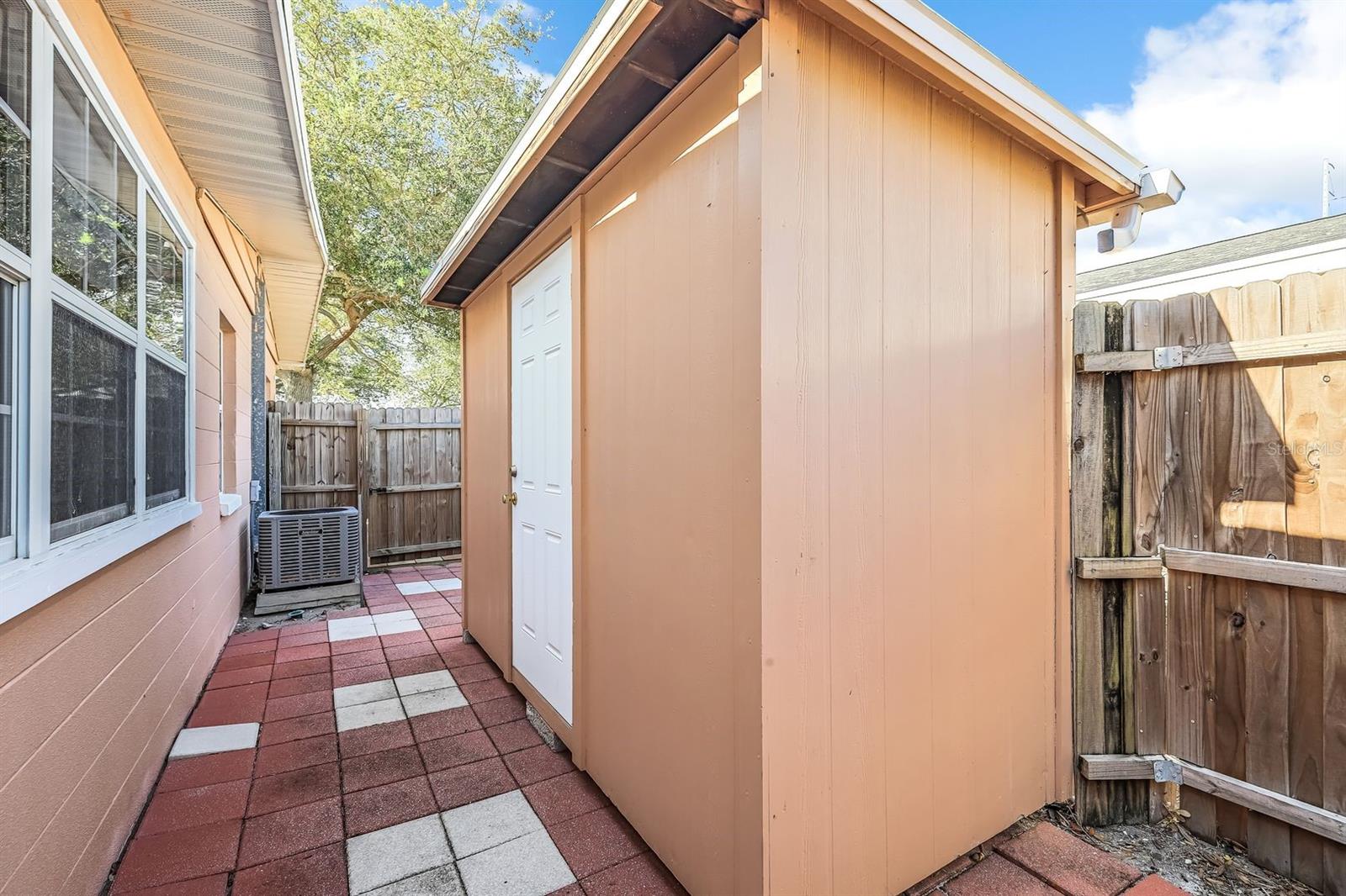 PASADENA TERRACE - Residential