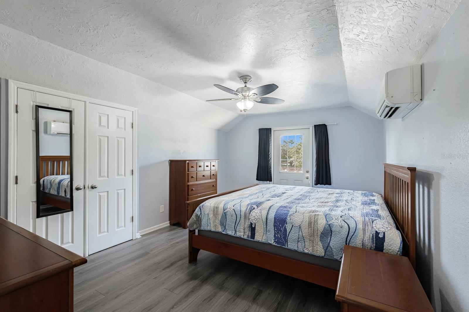 PASADENA TERRACE - Residential