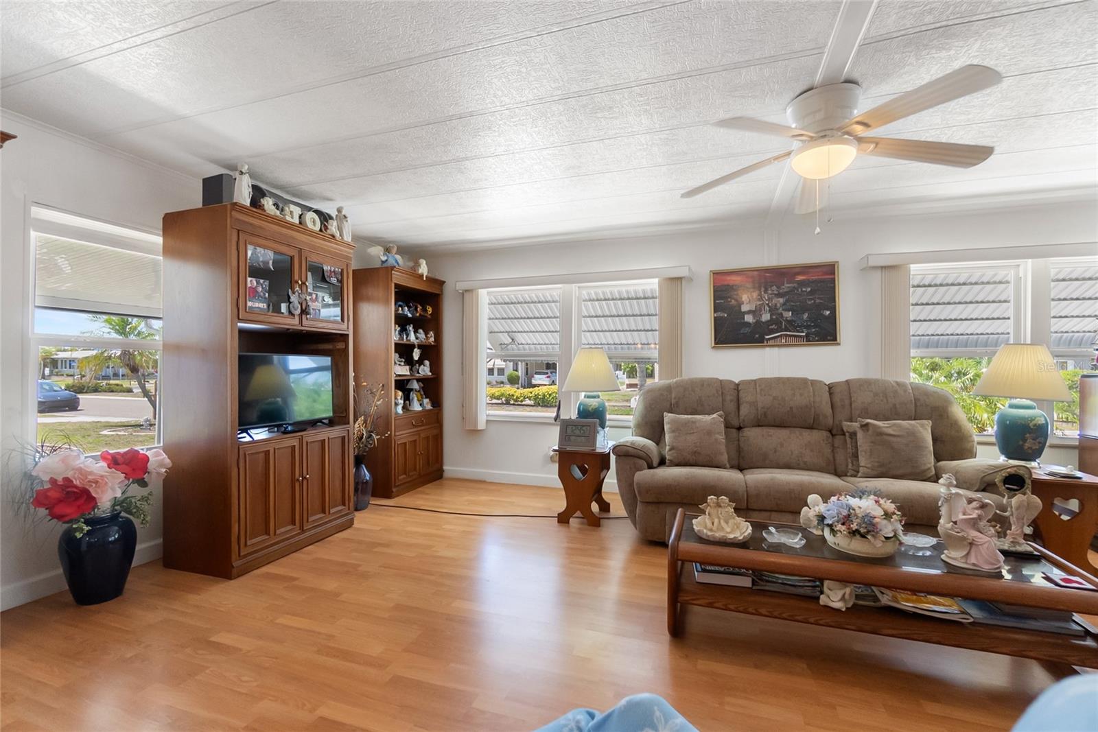 HARBOR ISLES - Residential