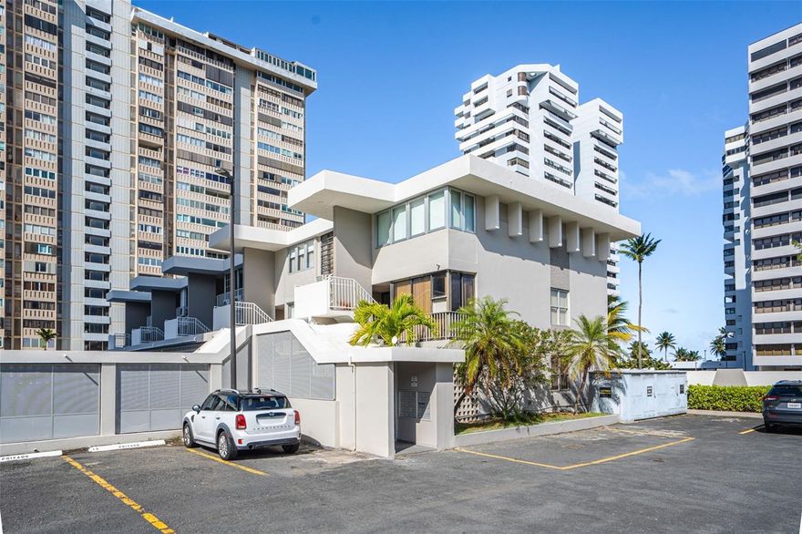 Live in the heart of Condado.

Fully furnished, move-in ready studio for lease at Torre Del Mar, located on the 9th floor along iconic Ashford Avenue, just steps from the beach and directly across the street from St. John’s and Robinson School.

This beautifully renovated unit features a modern design, new appliances, and in-unit laundry, offering effortless, turnkey living.

Includes one assigned parking space in a secured garage, an exceptional value in this prime location.

Residents enjoy access to a swimming pool, fully equipped fitness center, and sports facilities, all within a secure building. Walk to top restaurants, cafés, hotels, and everything Condado has to offer.