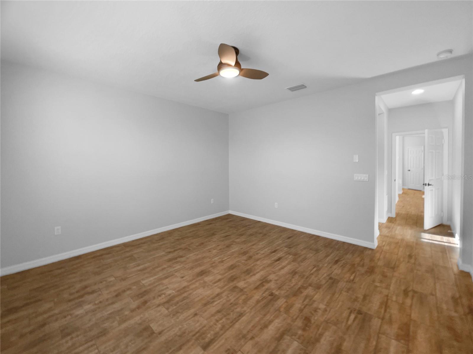 CASCADES/GRVLAND PH 6 - Residential