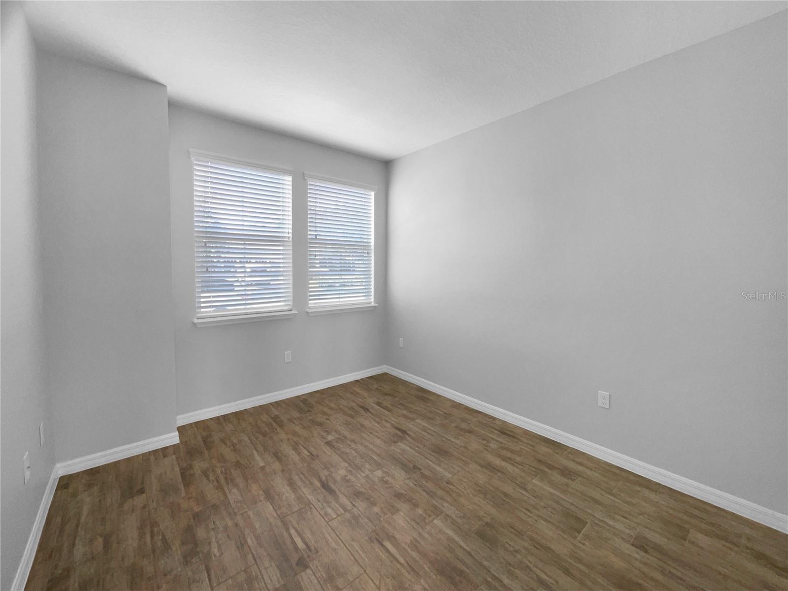 CASCADES/GRVLAND PH 6 - Residential