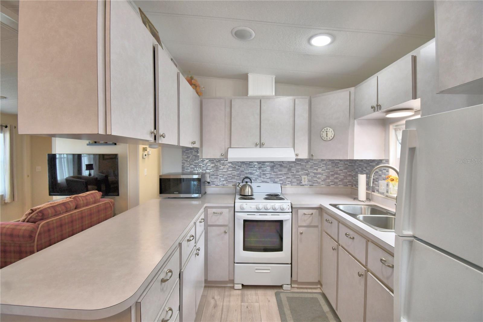 OUTDOOR RESORTS AMERICA - Residential