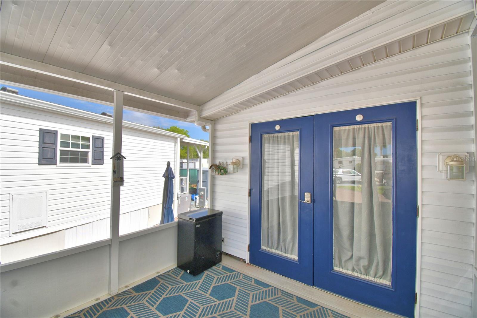 OUTDOOR RESORTS AMERICA - Residential