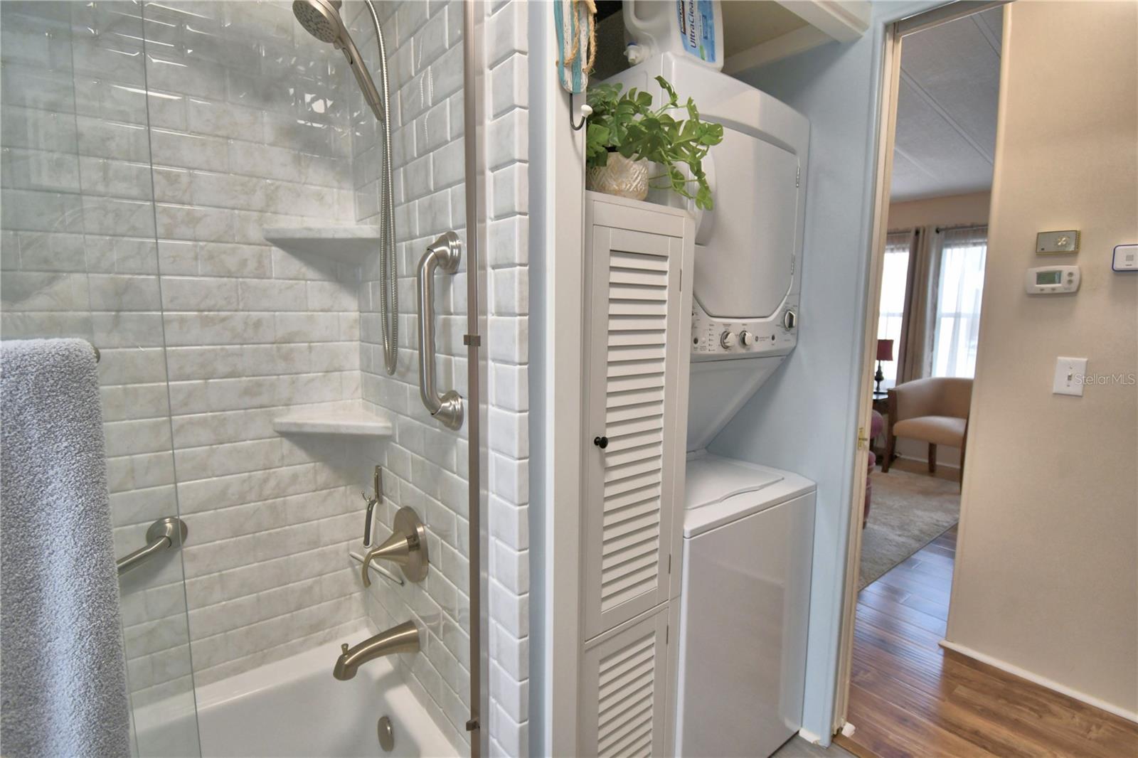 OUTDOOR RESORTS AMERICA - Residential