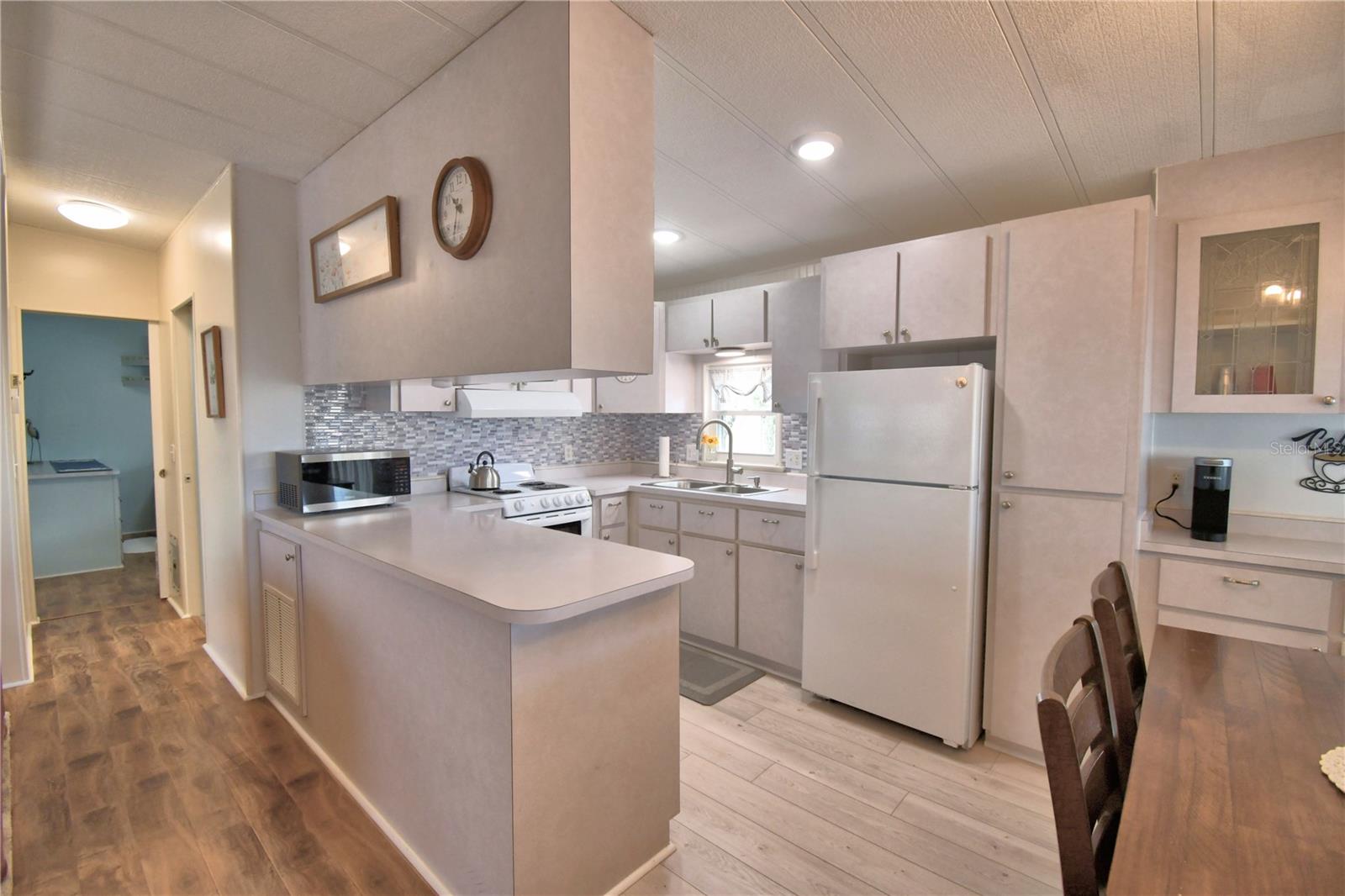 OUTDOOR RESORTS AMERICA - Residential