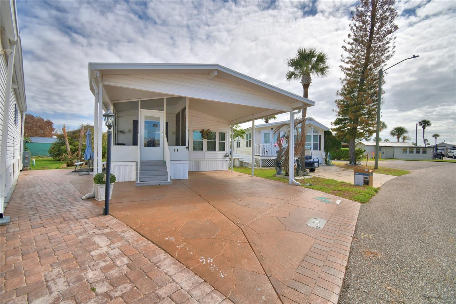 OUTDOOR RESORTS AMERICA - Residential