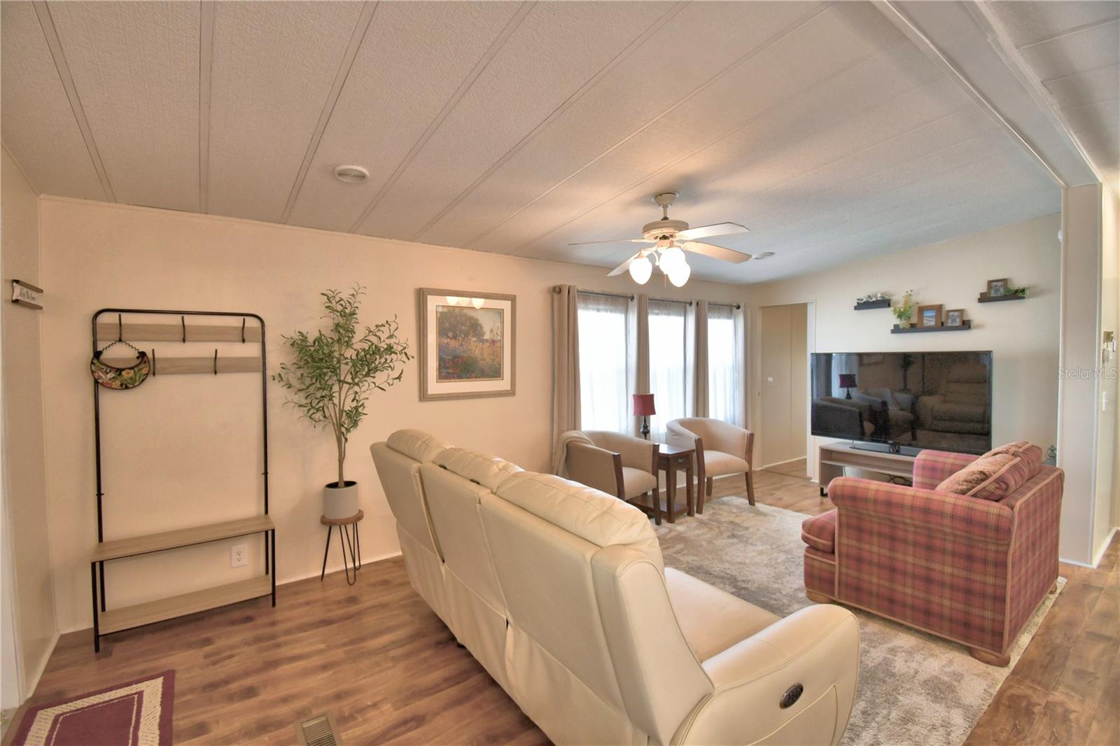 OUTDOOR RESORTS AMERICA - Residential