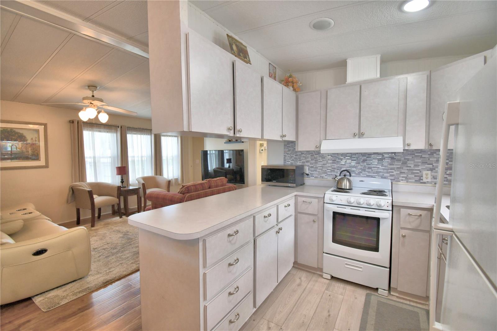 OUTDOOR RESORTS AMERICA - Residential