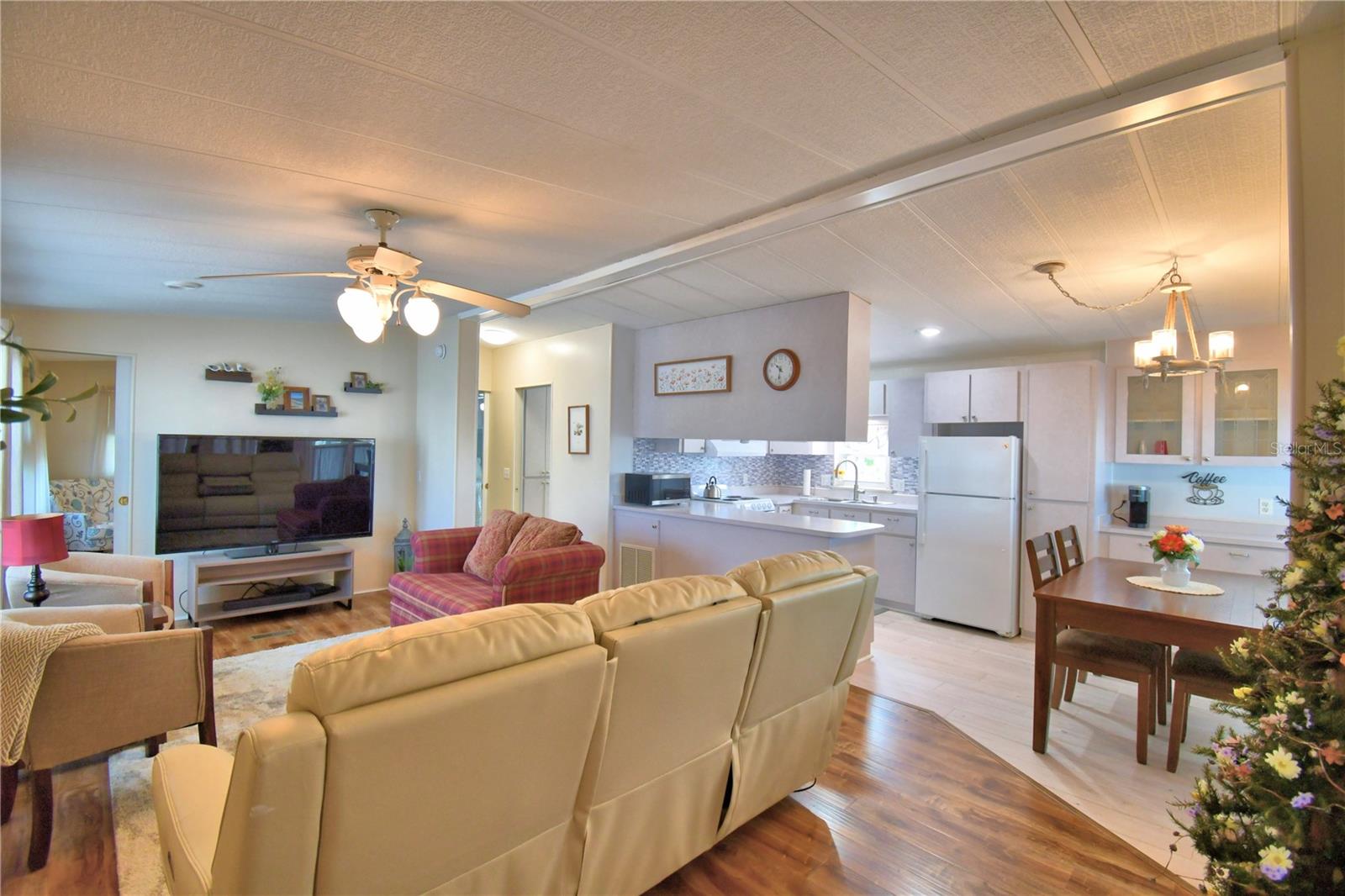 OUTDOOR RESORTS AMERICA - Residential