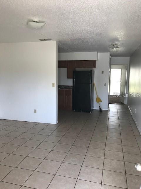 HILLCREST SUB - Residential Lease