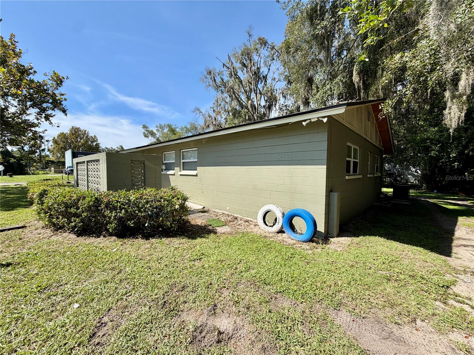 3300 SW 23RD STREET