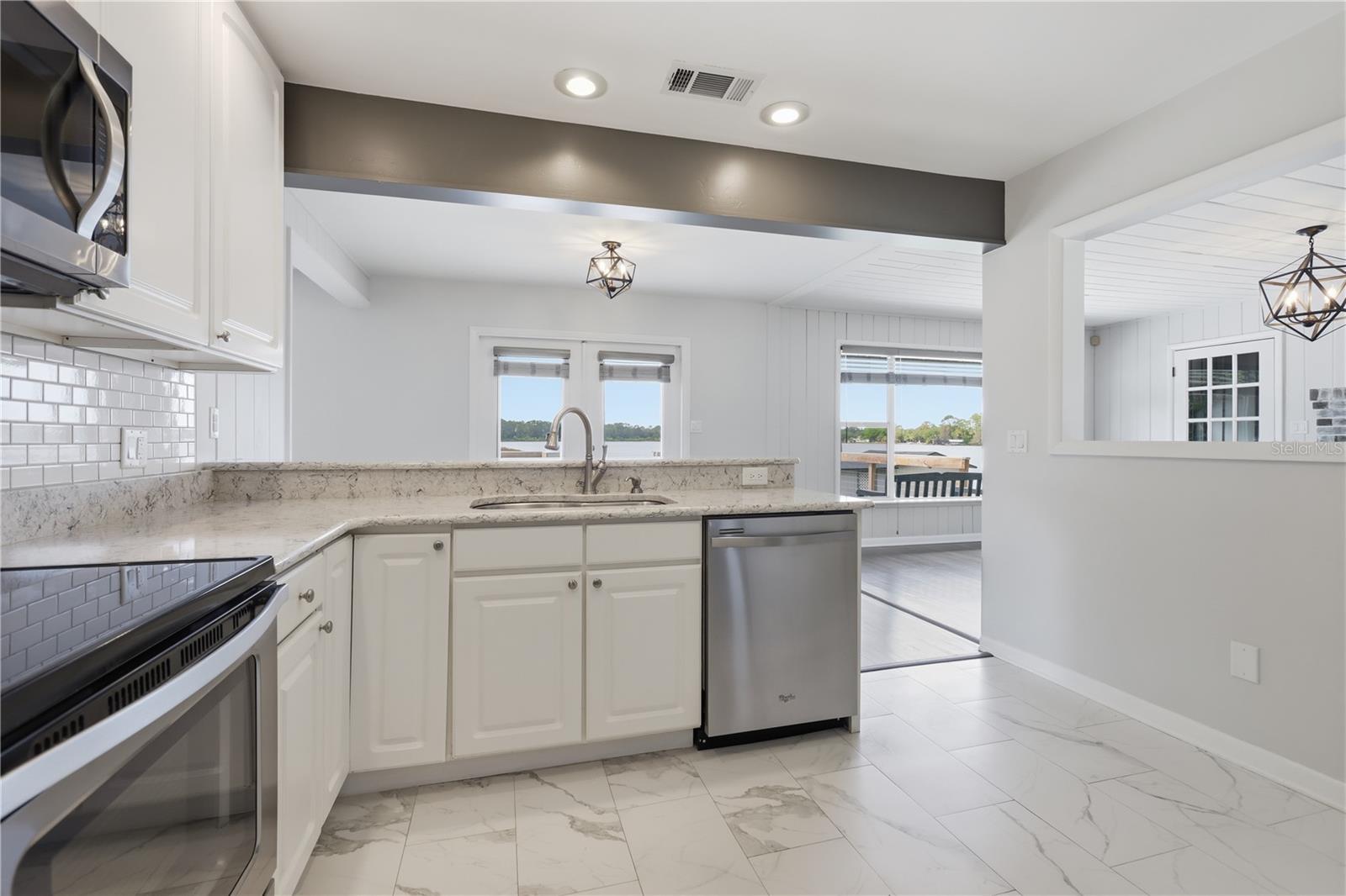 MAGNOLIA SHORES - Residential