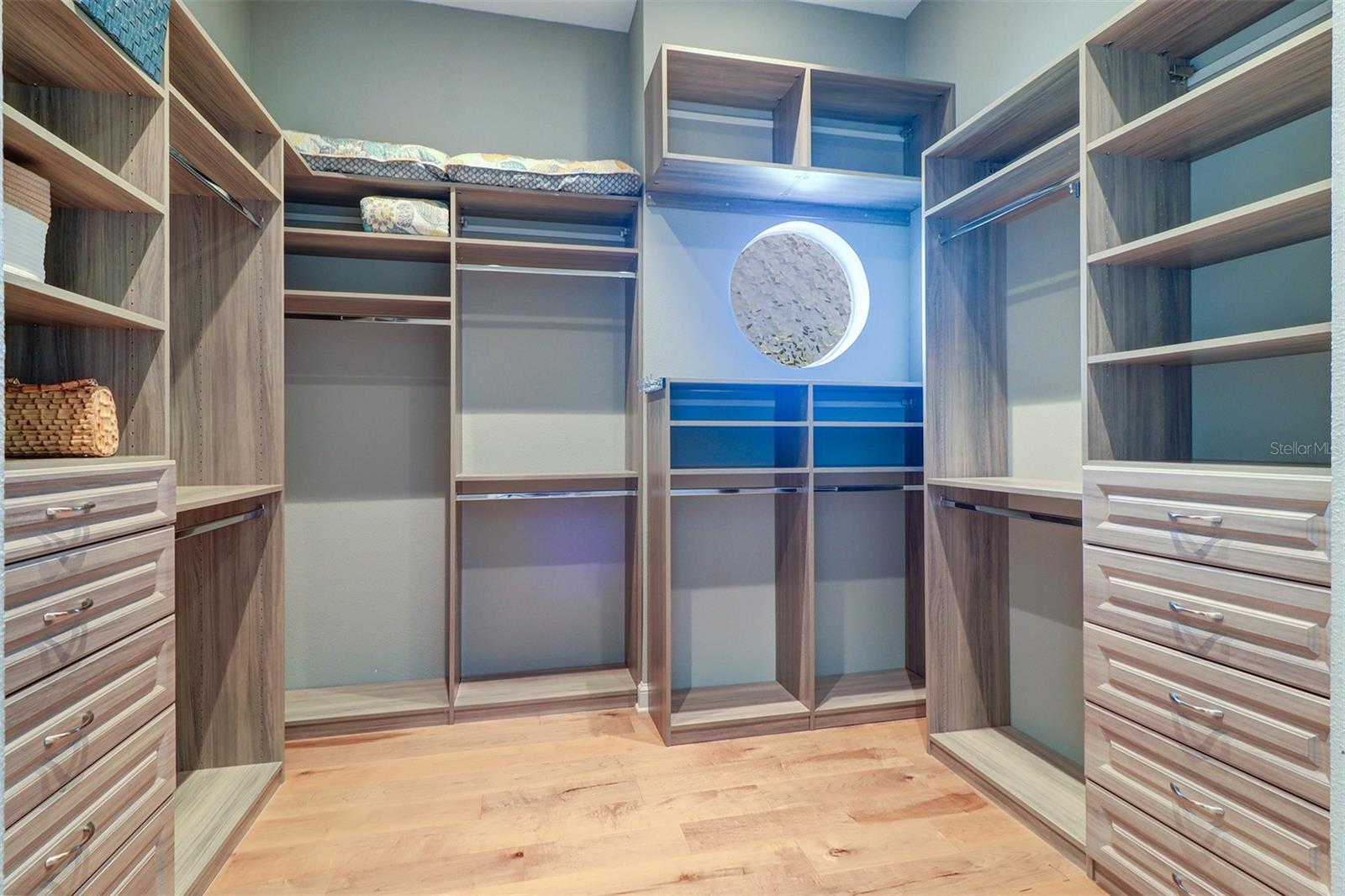 SHORE ACRES BAYOU GRANDE SEC - Residential