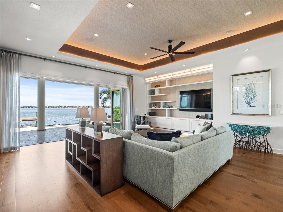 SHORE ACRES BAYOU GRANDE SEC - Residential