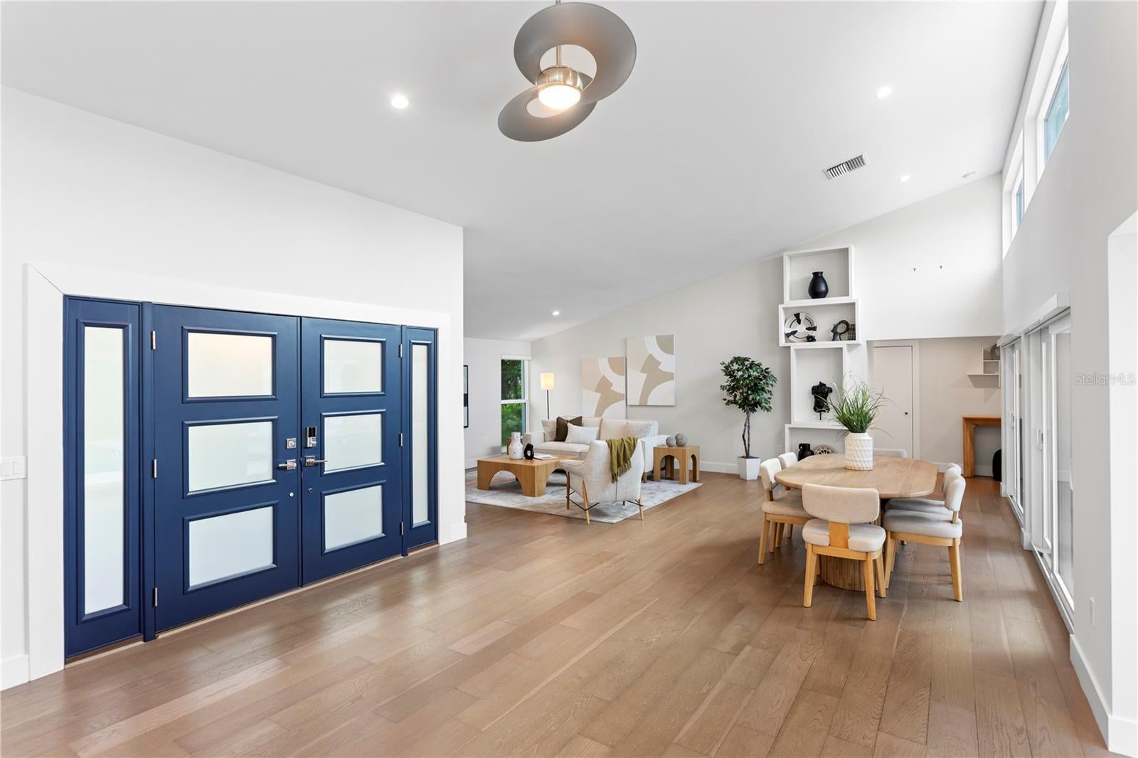 1428 PINE BAY DRIVE