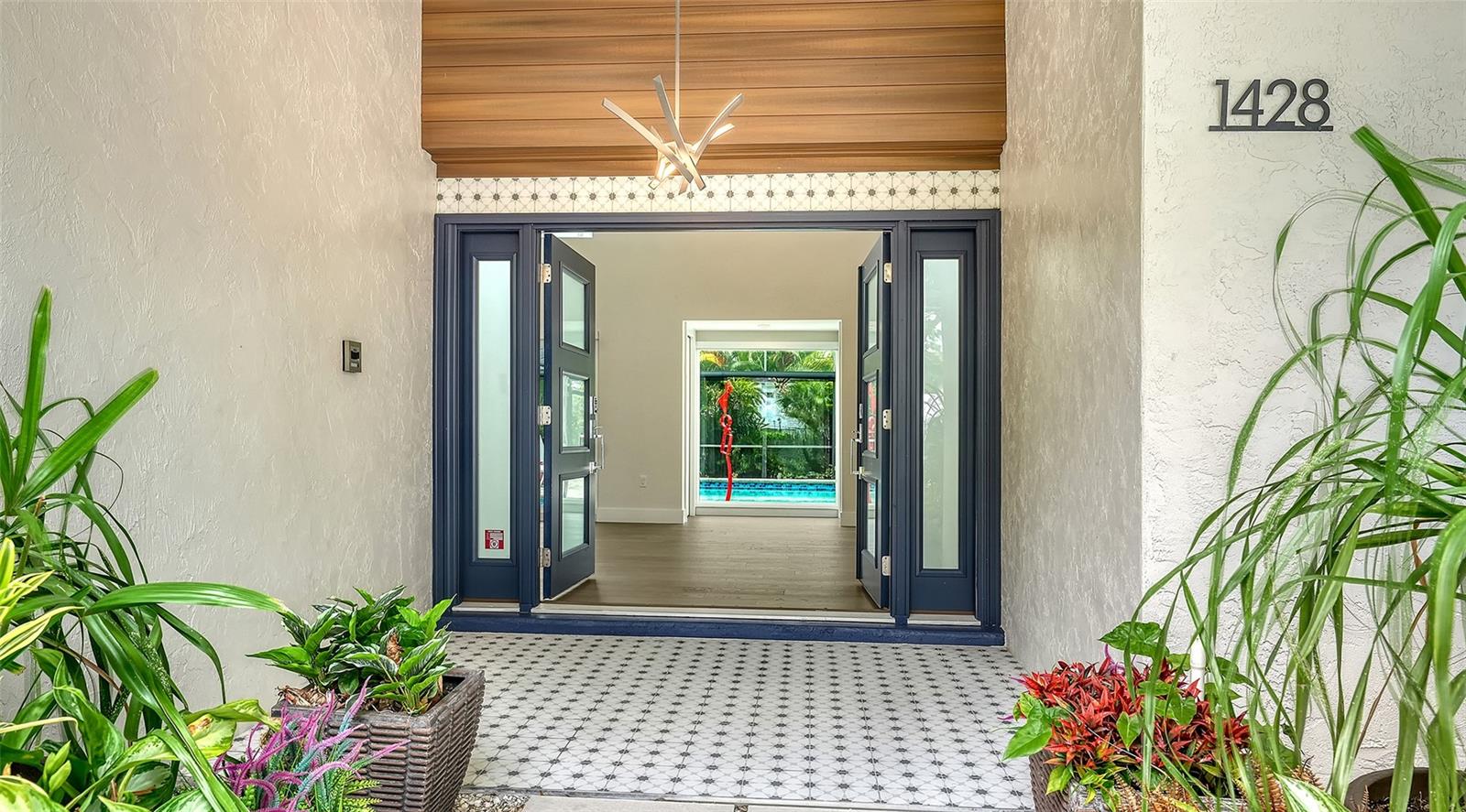 1428 PINE BAY DRIVE