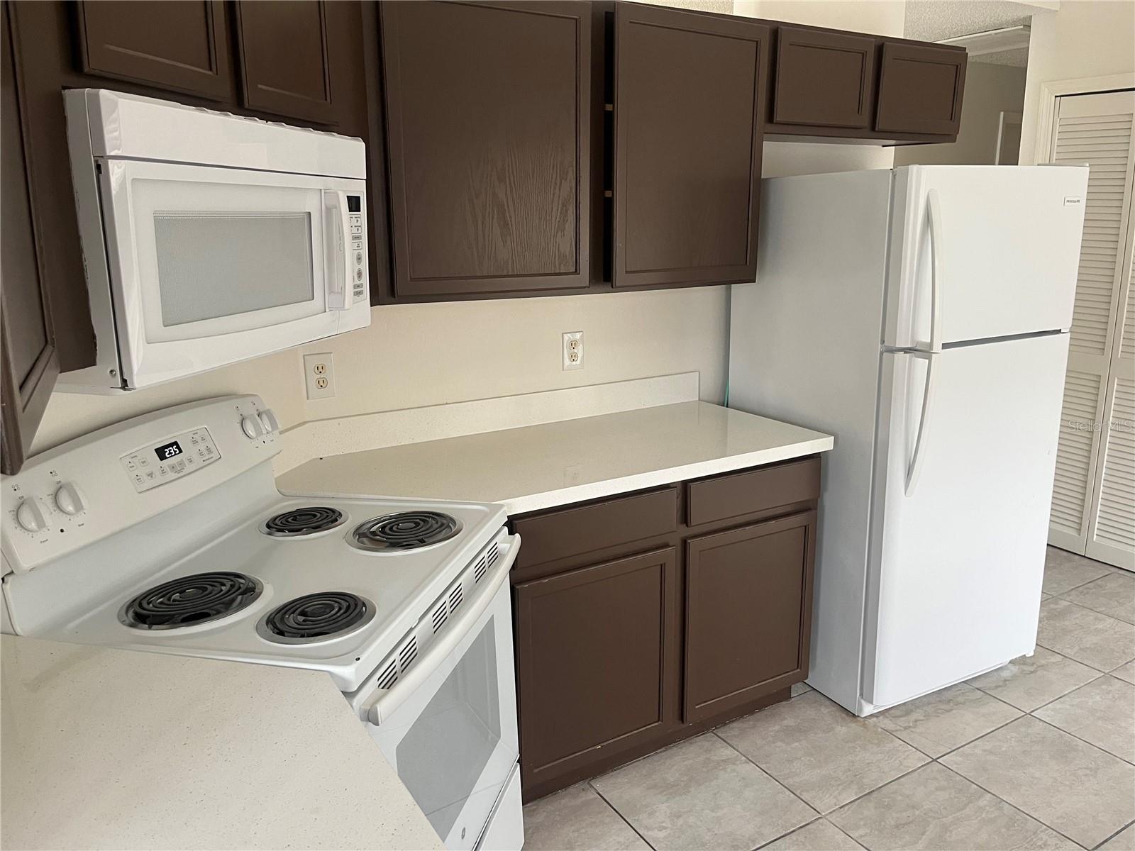 GREENPOINTE - Residential