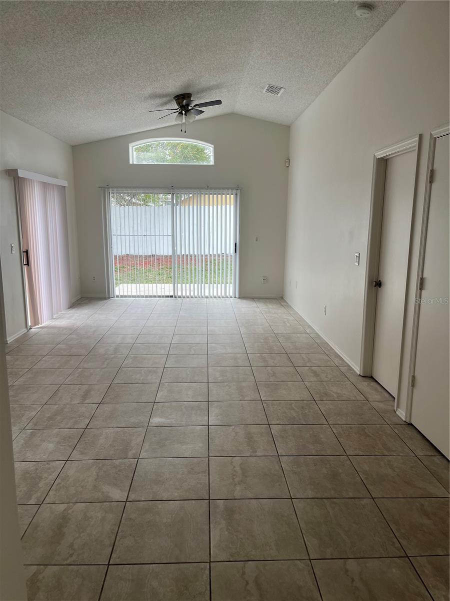 GREENPOINTE - Residential